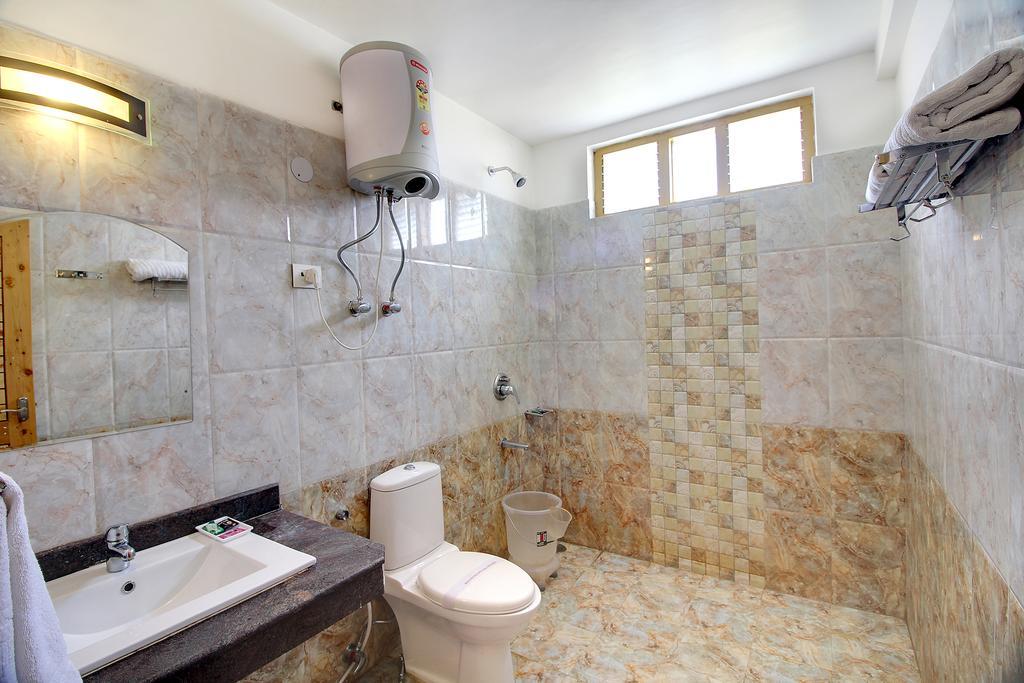 Hotel Thomas Villa Манали Экстерьер фото