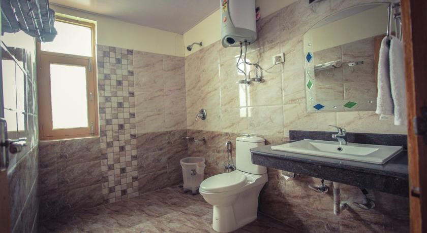 Hotel Thomas Villa Манали Экстерьер фото